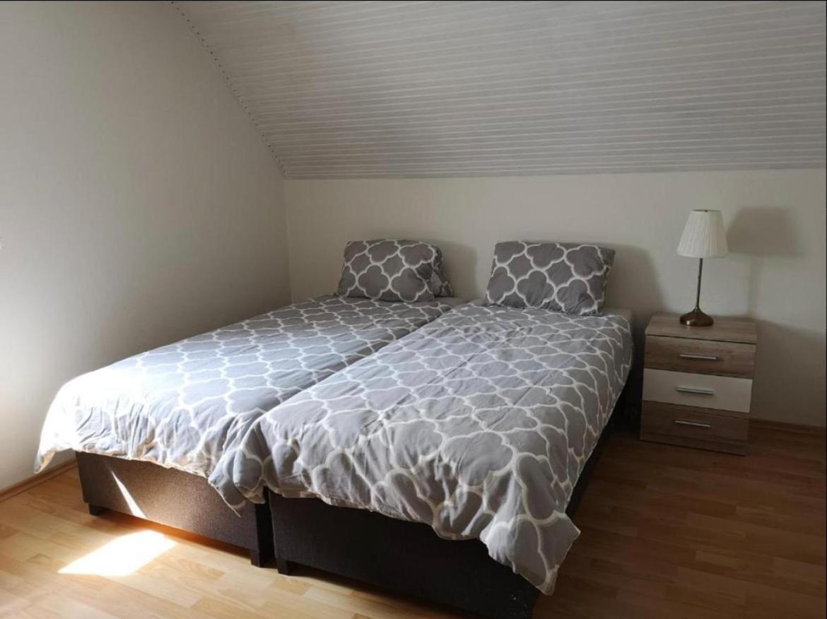 Quiet Room In Budapest Near Airport With Free Parking Exterior photo